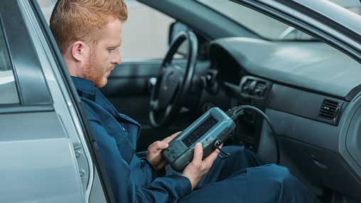 How Auto Body Shops Identify Unseen Damage After a Collision
