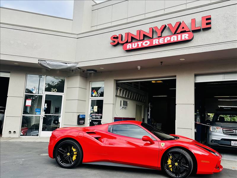 Sunnyvale Collision Center Logo