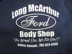Long Mcarthur, Inc. Logo