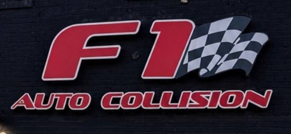 F1 Auto Collision Logo