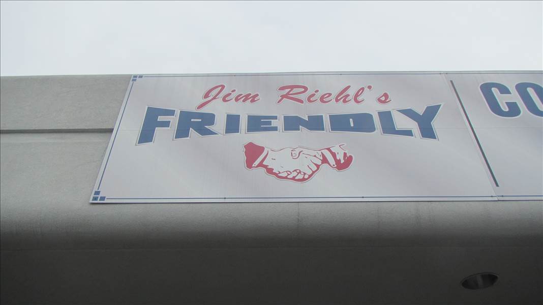 Friendly Chrysler Jeep Cadillac Honda Hu Logo