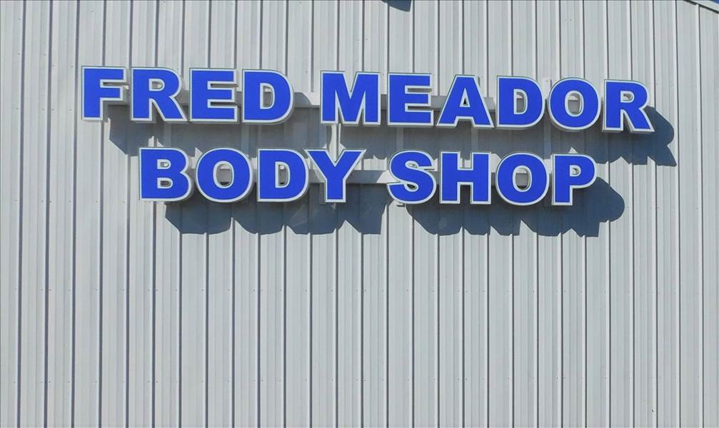 Fred Meador Body Shop LLC 7100 Russellville Rd, Bowling Green, KY 42101 Fred Meador Body Shop LLC Logo