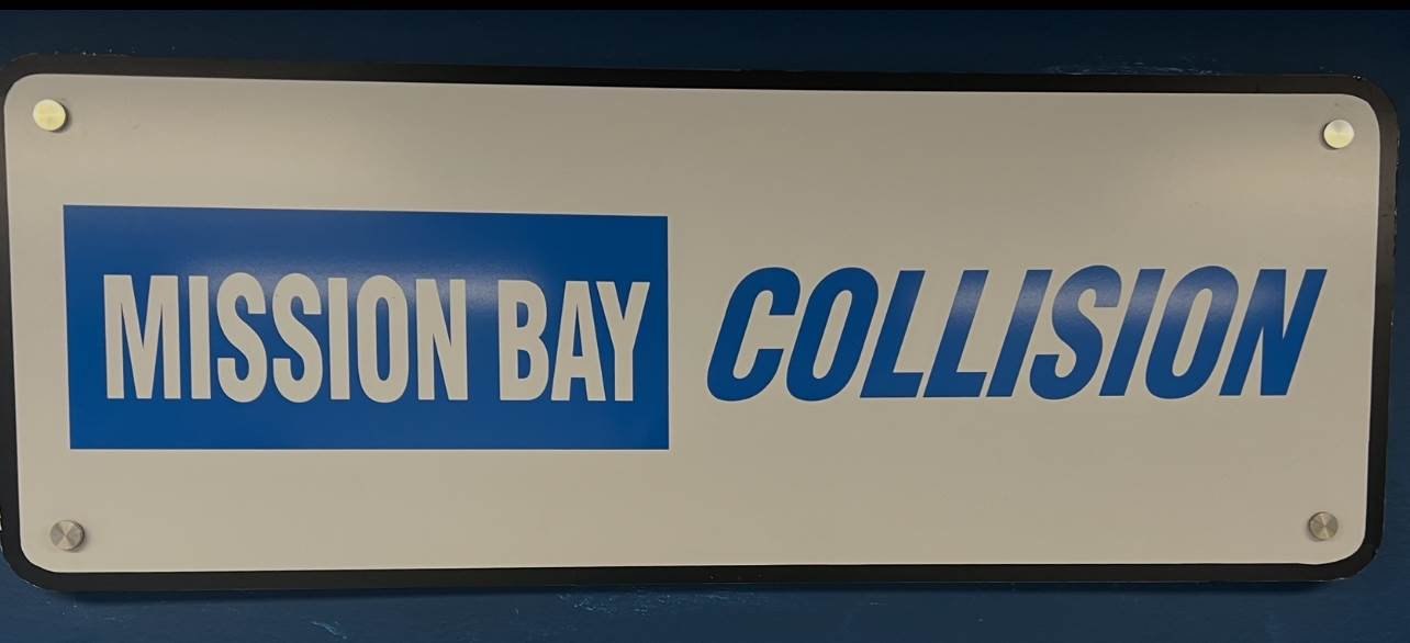 Mission Bay Collision Logo