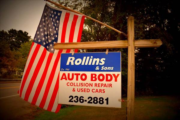 Rollins & Sons Auto Body Inc Logo