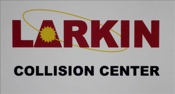 Larkin Collision Center Logo
