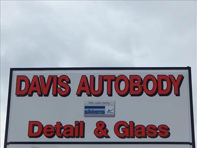 Davis Motors 1005 N Sibley, Litchfield, MN 55355 Davis Motors Logo