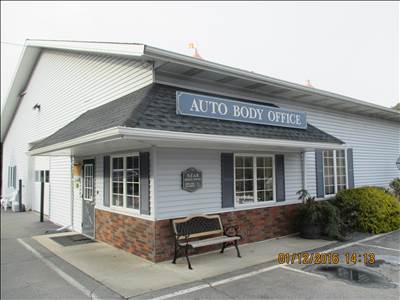 New Fairfield Auto Body 11 Saw Mill Rd, New Fairfield, CT 06812 New Fairfield Auto Body Logo
